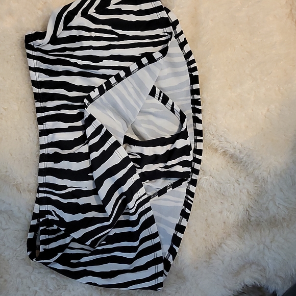Spiegel Swim animal print size 10 - Picture 8 of 11
